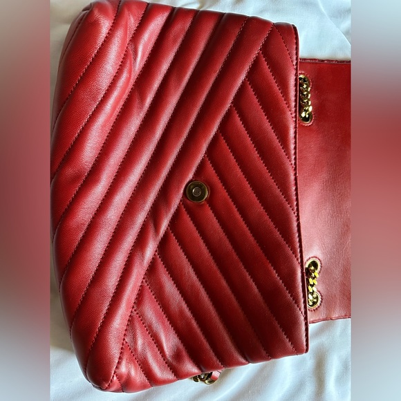 Tory Burch Kira Chevron Convertible Shoulder Bag - Picture 10 of 16